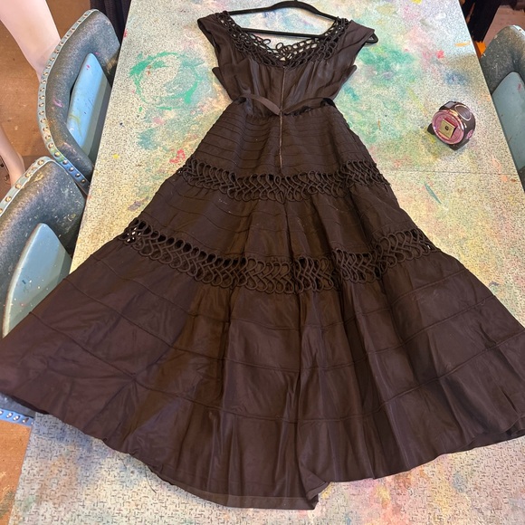 Classic 40s Black Dress - Picture 6 of 15